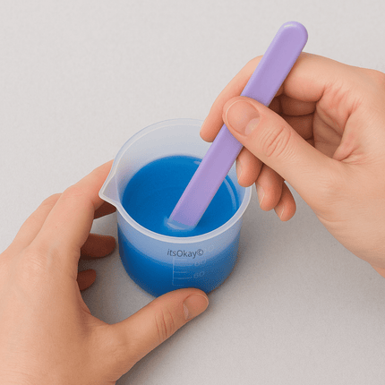 epoxy mengen met herbruikbare mengstokjes