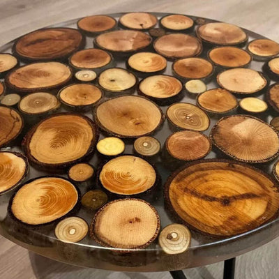 Houtschijven in epoxy gieten